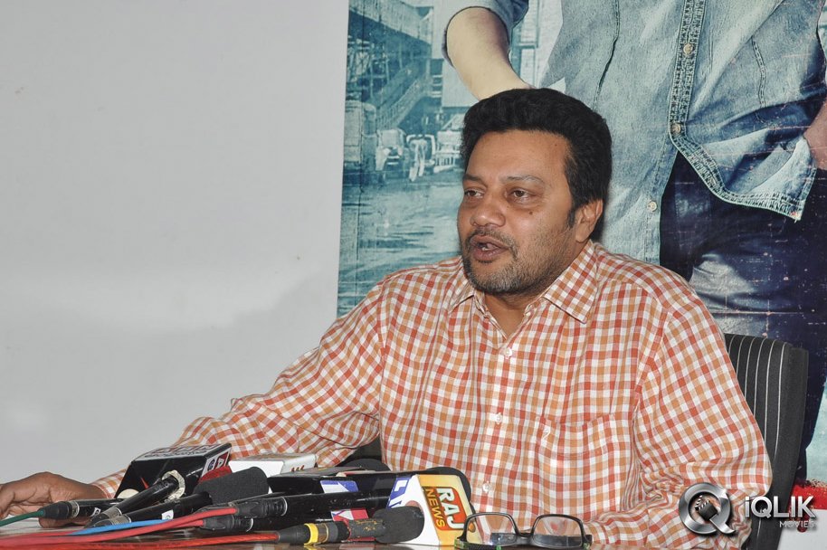 Sai-Kumar-Press-Meet-about-Yevadu